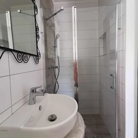 Zsalya Vendeghaz Appartement *